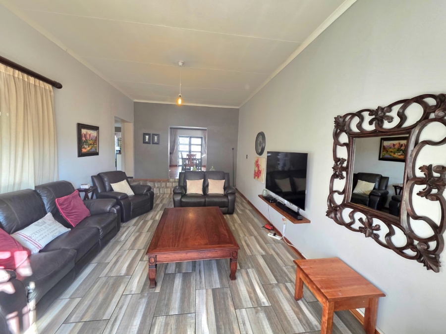 5 Bedroom Property for Sale in Jordania Free State